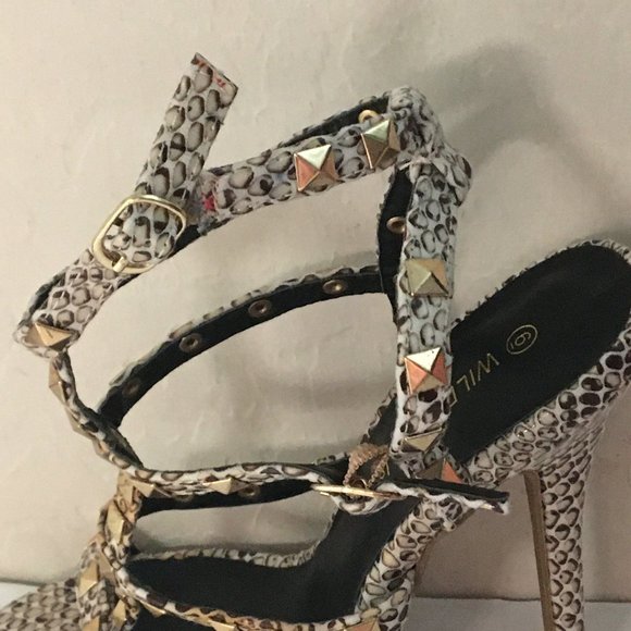 Wild Diva Lounge Snake Cage Stiletto shoes 6 NWT - Picture 14 of 14
